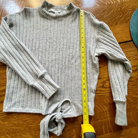 Lush Tie Top - Picture 9 of 9